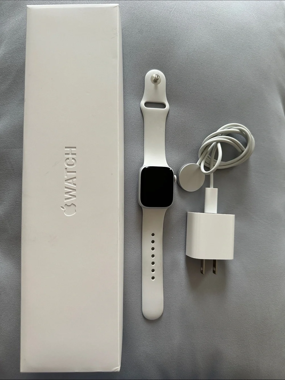 Apple Watch with White Sport Band and Silver Case | Series 8 | 41mm
